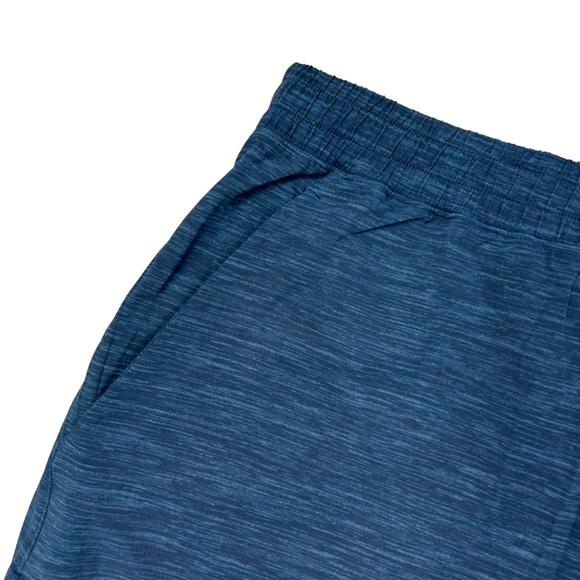 Lululemon Pace Breaker Shorts Size L Blue 7" Inseam Lined - Picture 4 of 7